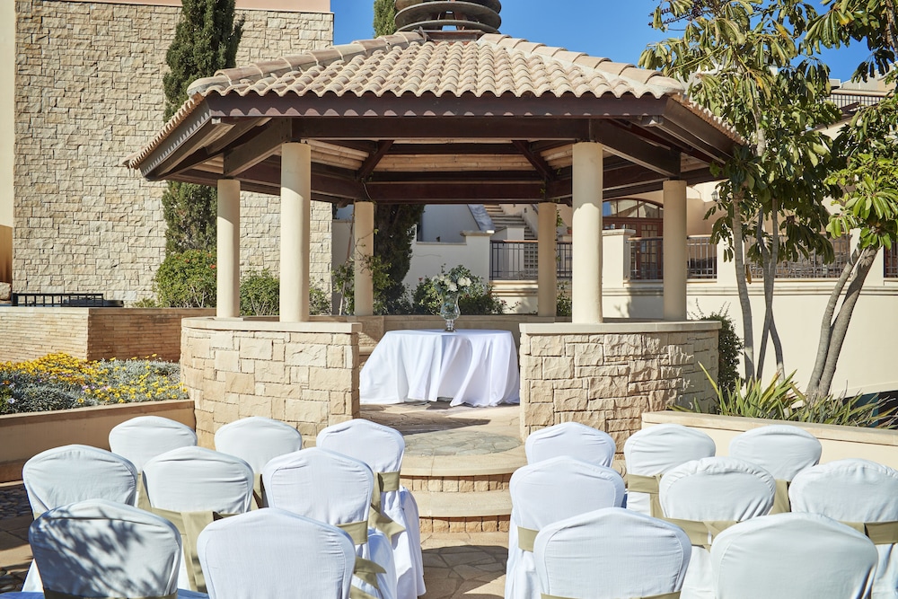 Aphrodite Hills Hotel 6/47