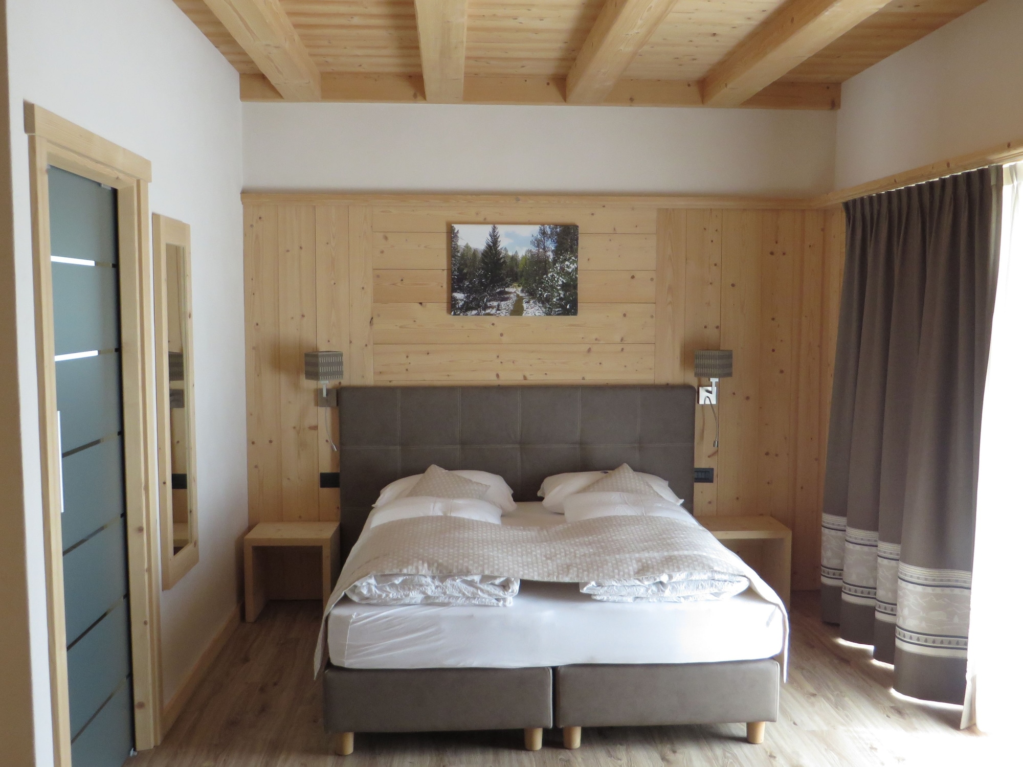 SUPERIOR, DOUBLE BED