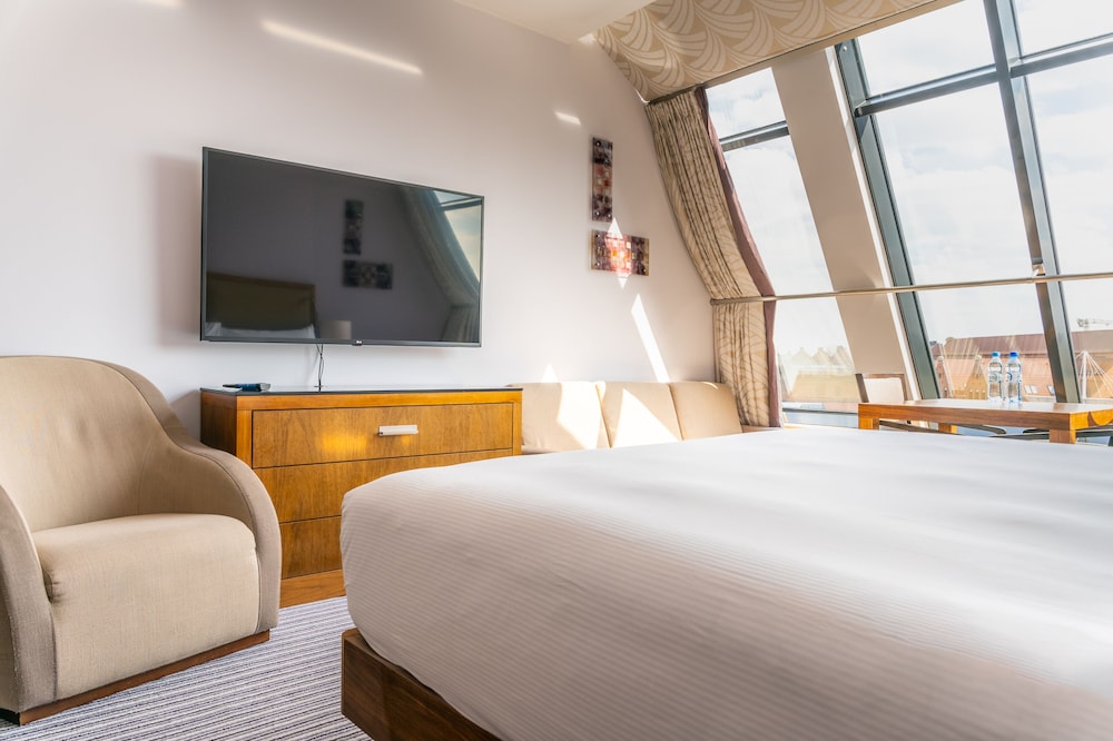 Hilton Gdansk 26/77