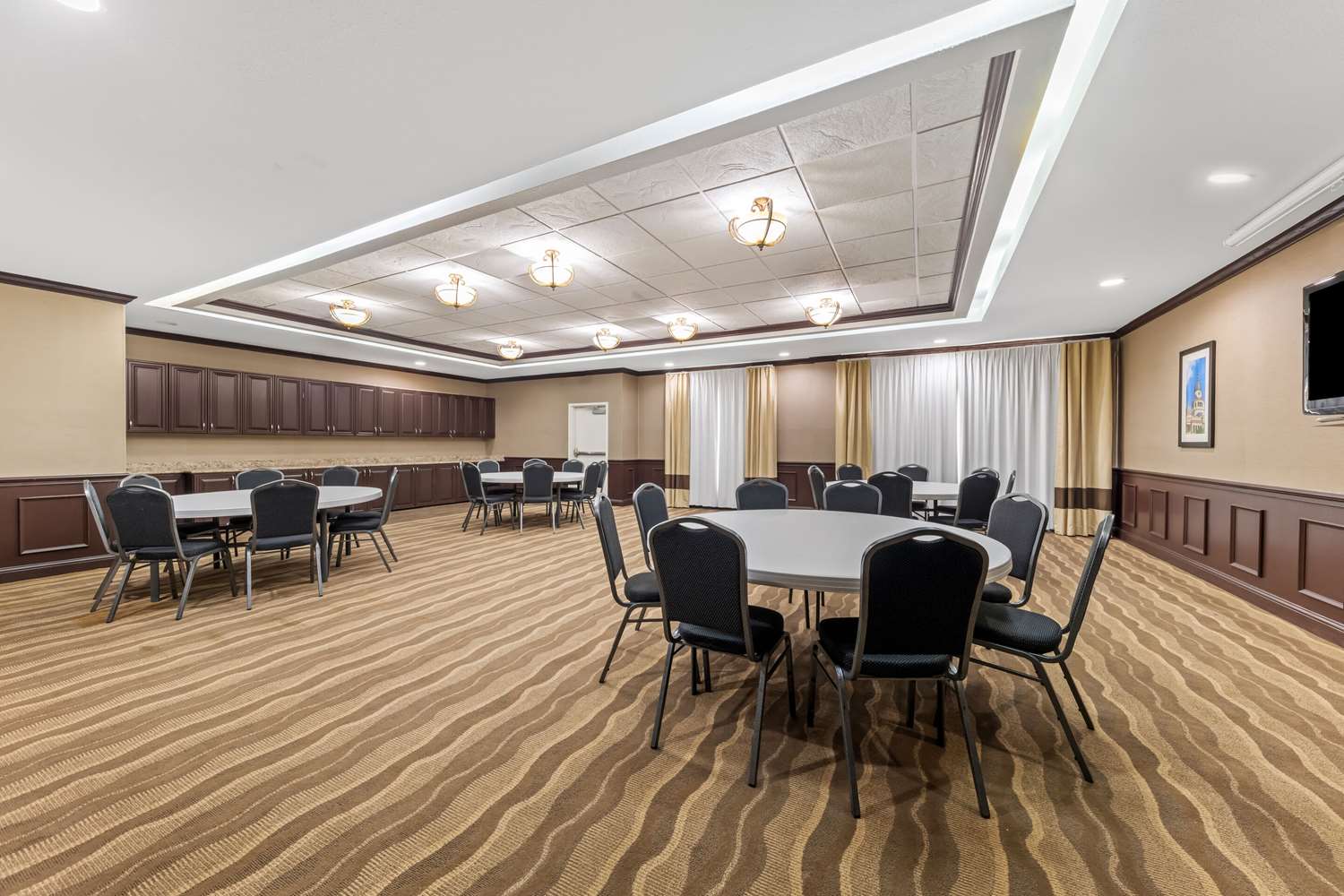 Comfort Inn Suites Near Lake Lewisville 37/43