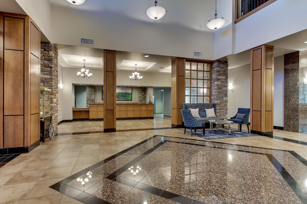 Drury Inn and Suites Phoenix Happy Valley 4/50