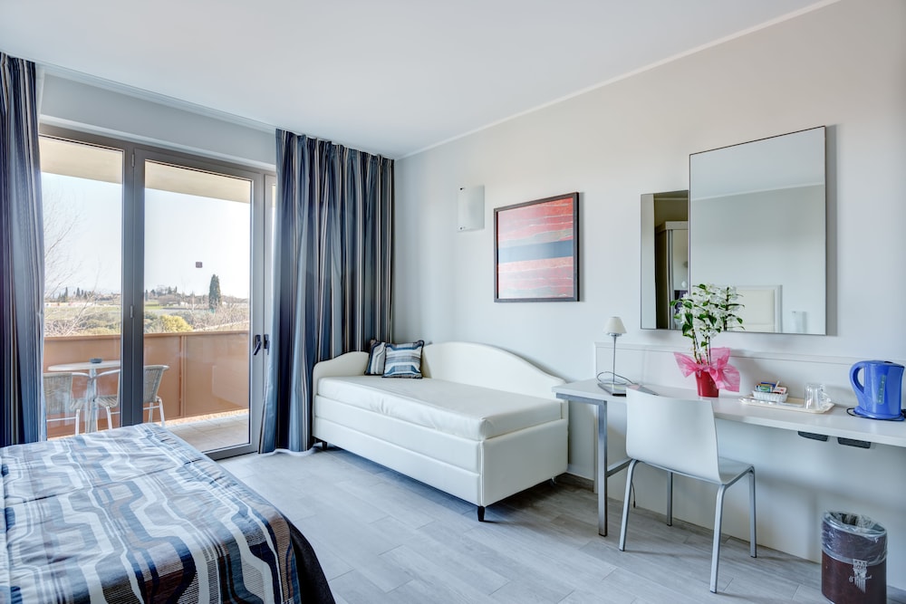 Parc Hotel 5/37