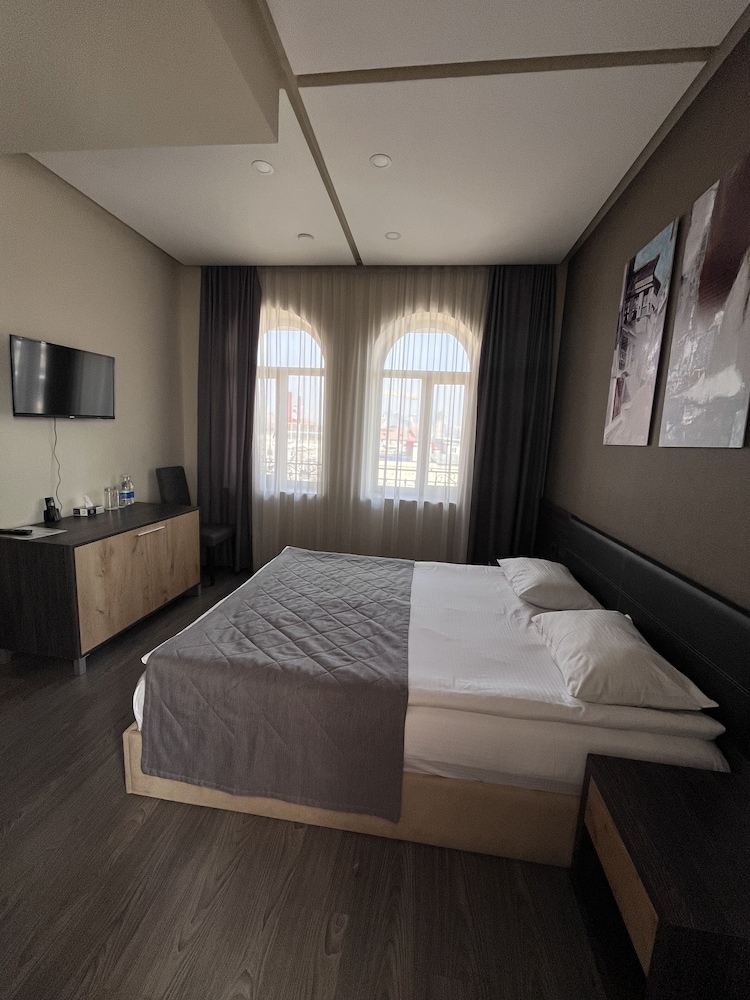 ECONOMY, DOUBLE BED