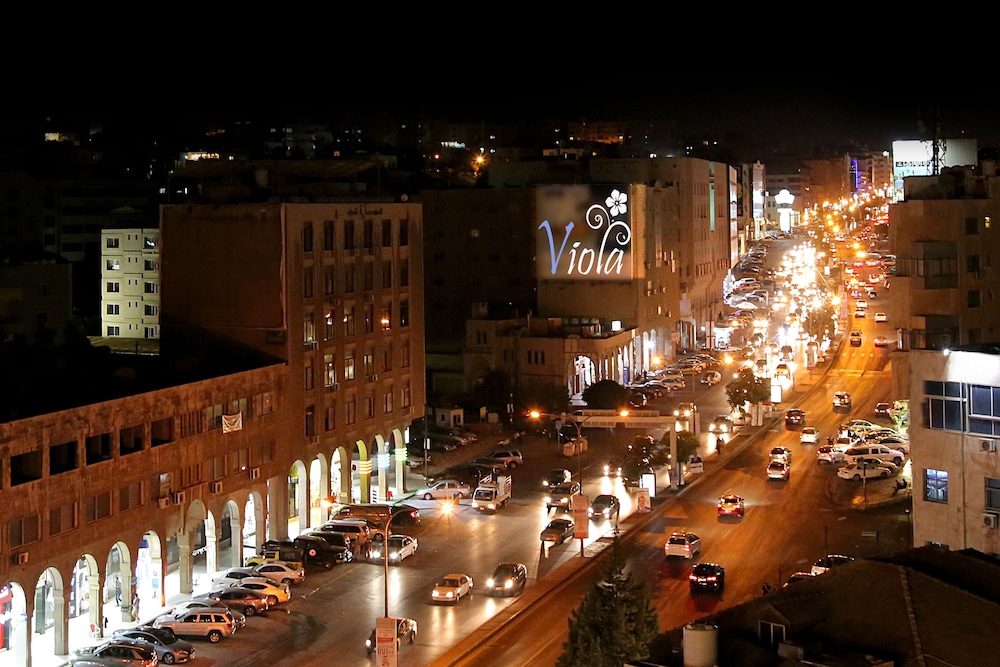 Viola Hotel Suites 32/35