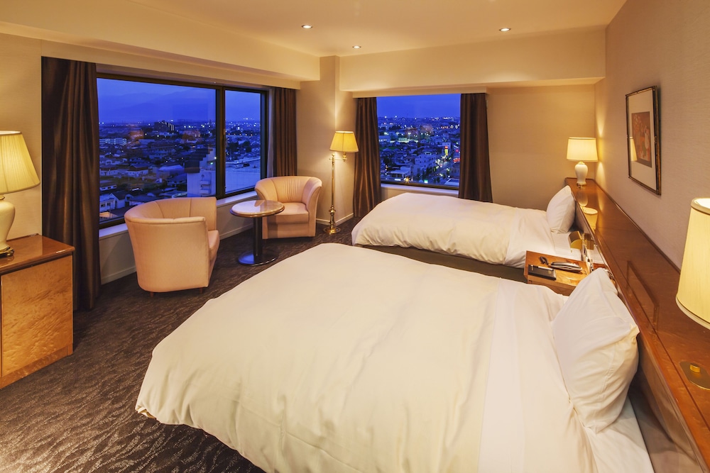 Kofu Kinenbi Hotel 10/40