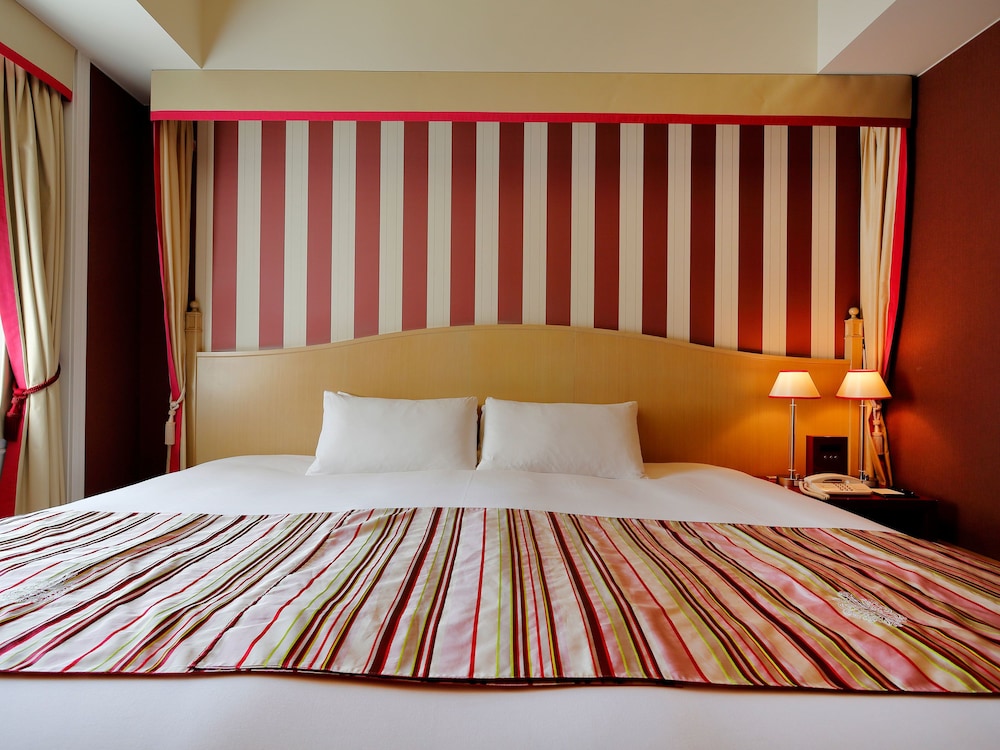 Hotel Monterey Kyoto 8/32