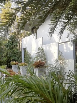 The Theatre Villa 34/70