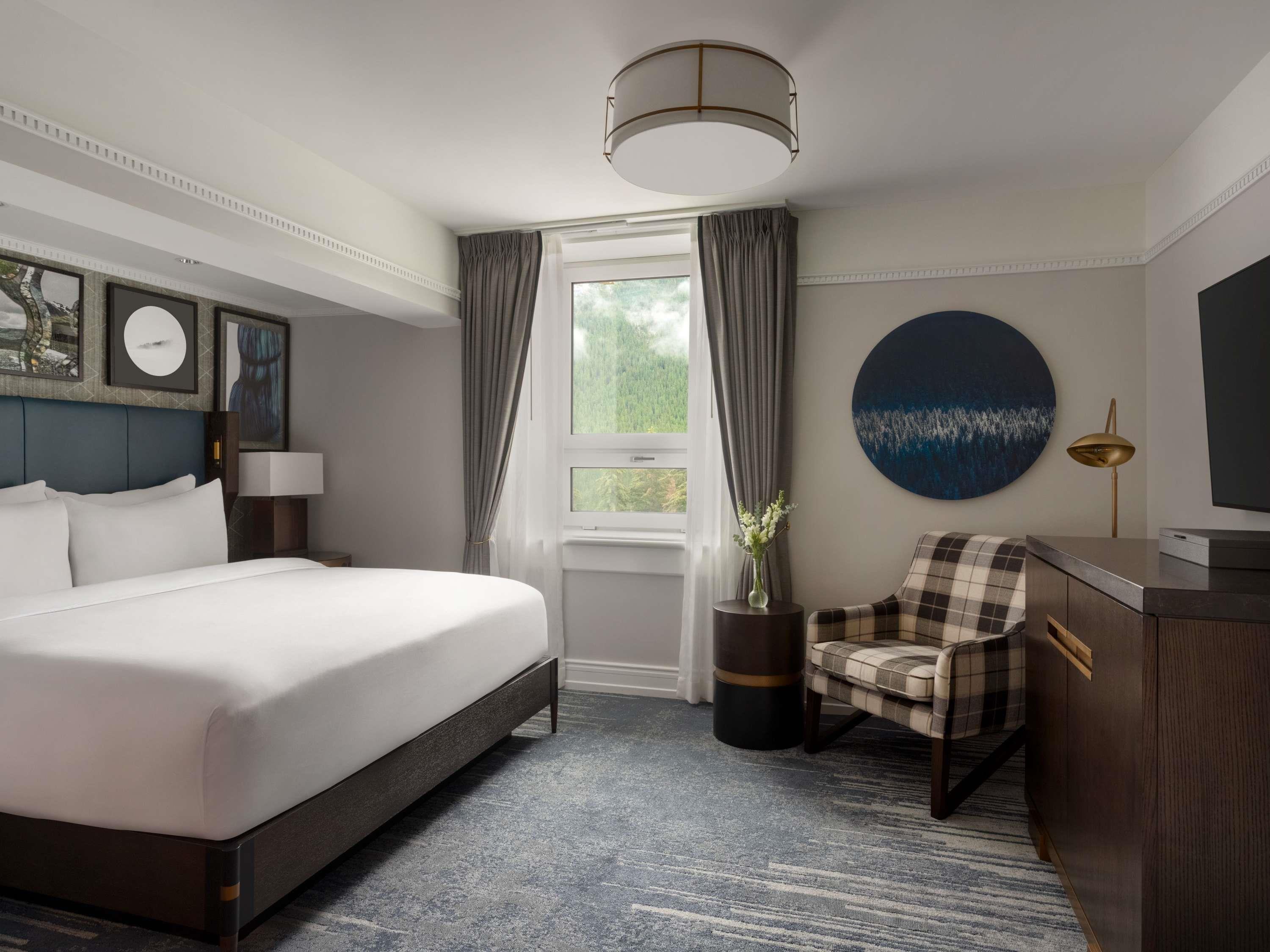 Gatehouse, Guest Room, King Bed