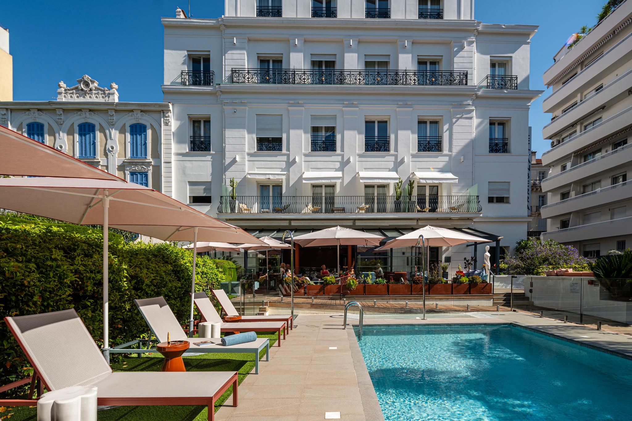 Le Canberra in CANNES