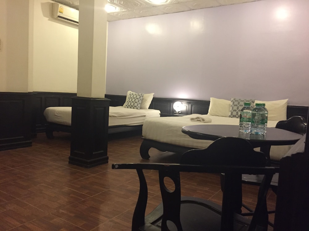 Sengphachanh Hotel 2 8/14