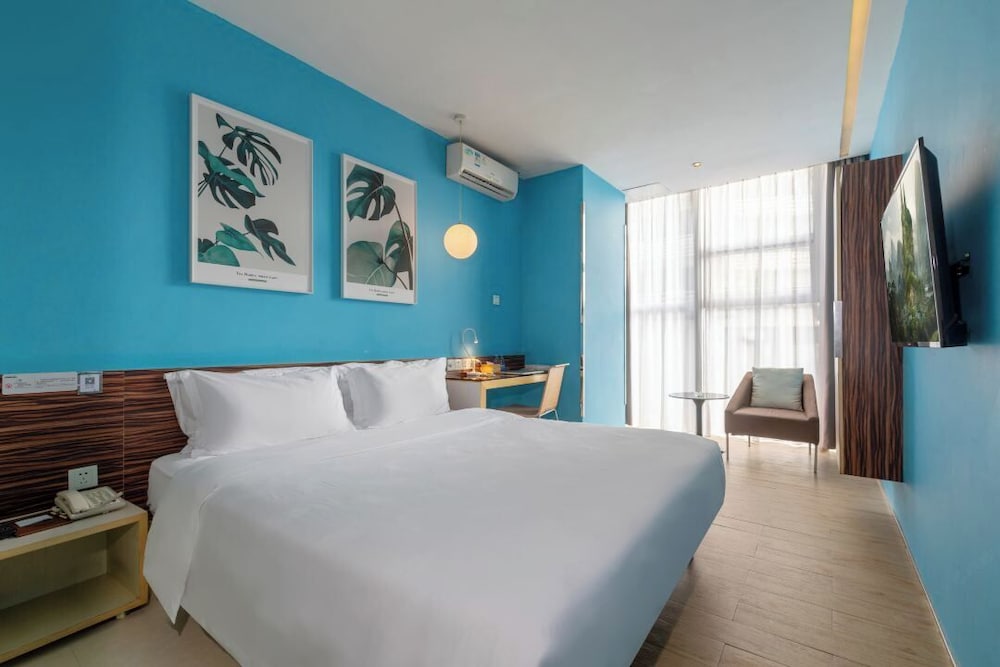 Colour Inn Shenzhen Dongmen Branch 20/66