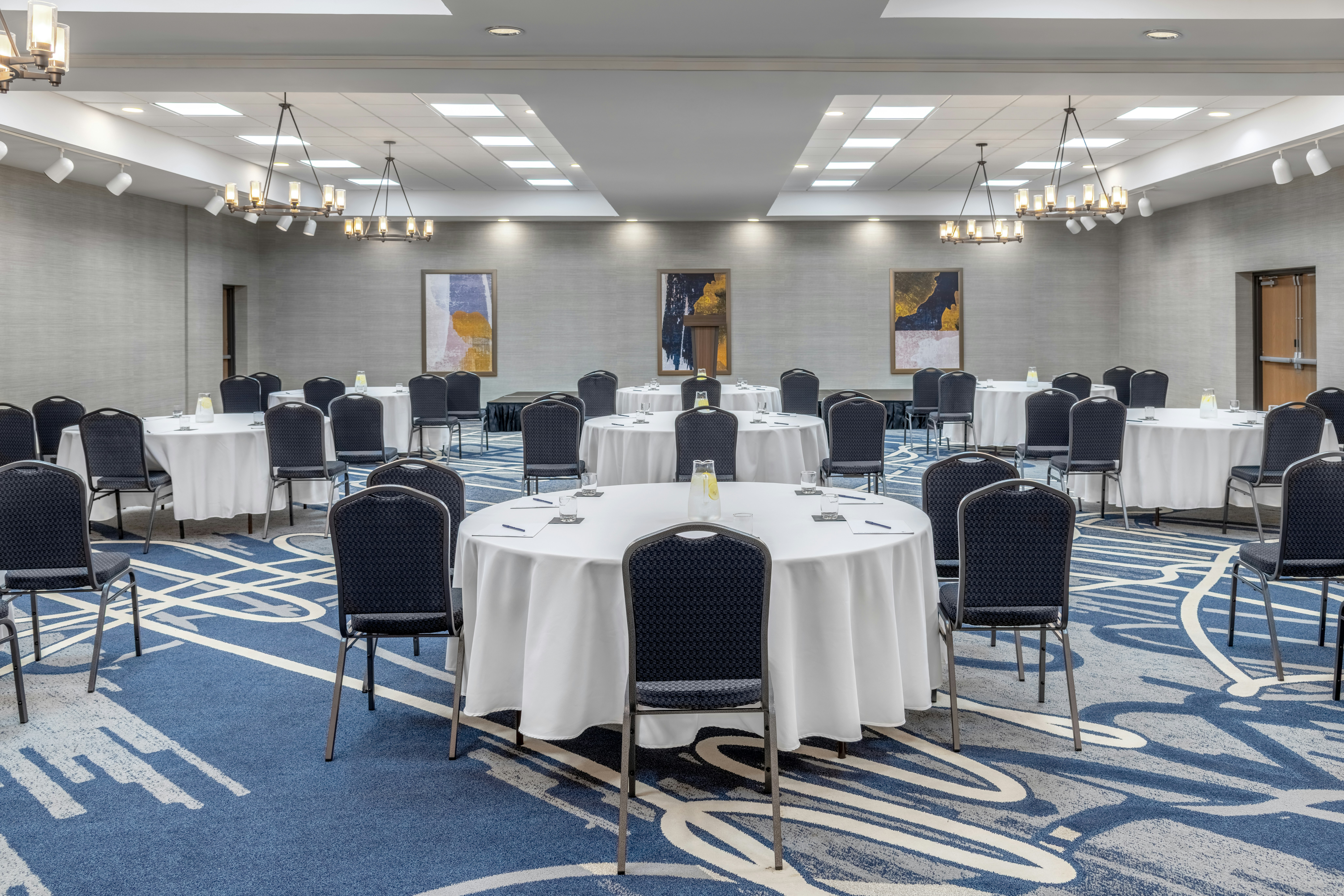 DoubleTree by Hilton Owatonna 22/27
