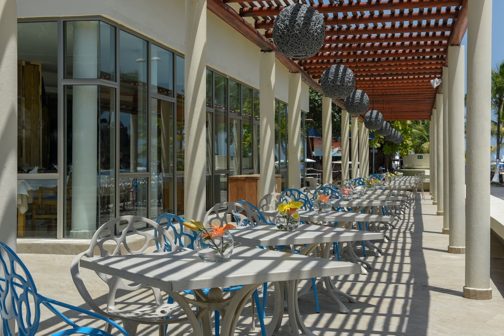 Privilege Aluxes Isla Mujeres - Adults Only 7/68