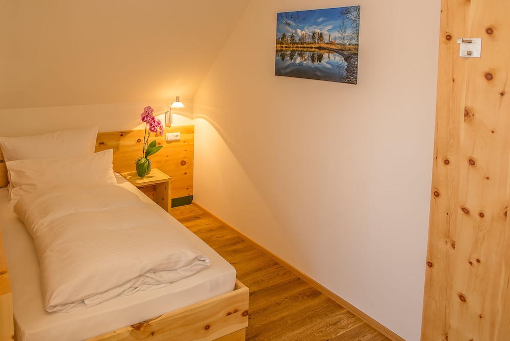 Landgasthof Zum Weberhans 9/42