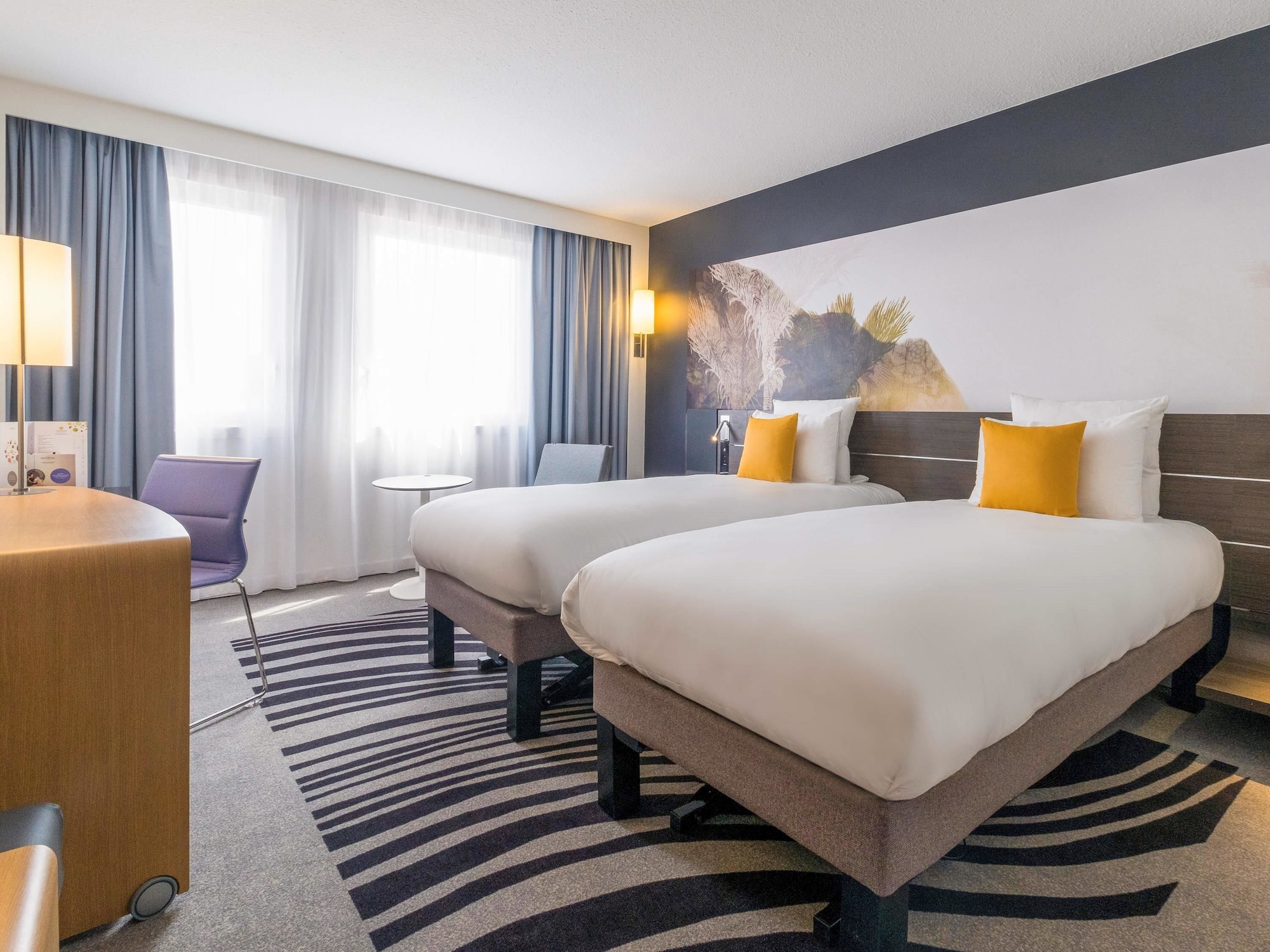SUPERIOR, TWIN BEDS