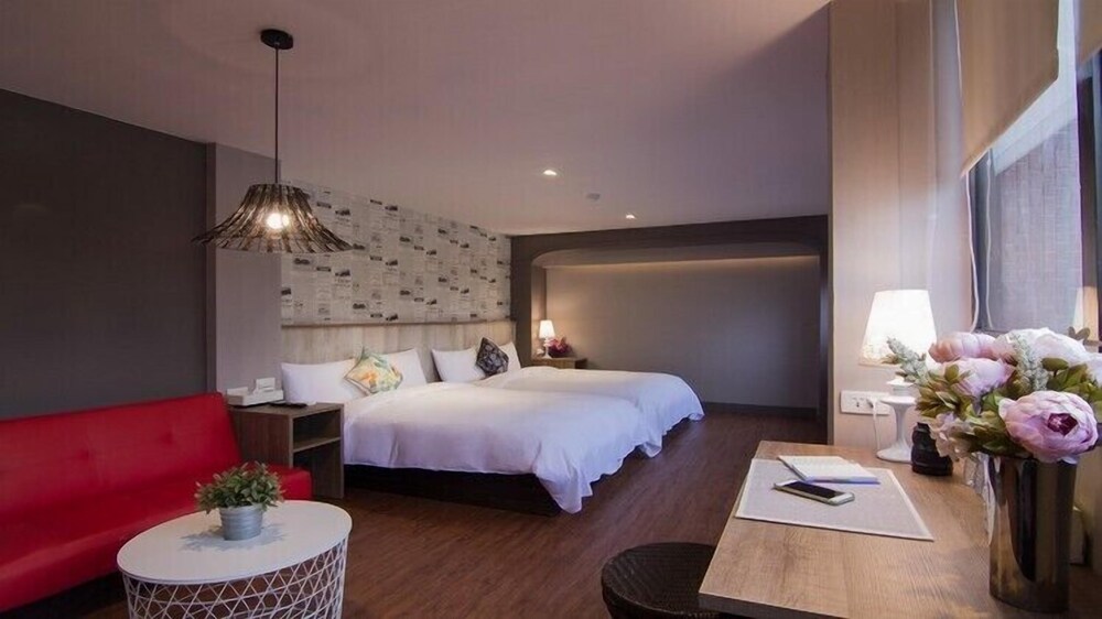 Artch Inn 33/33