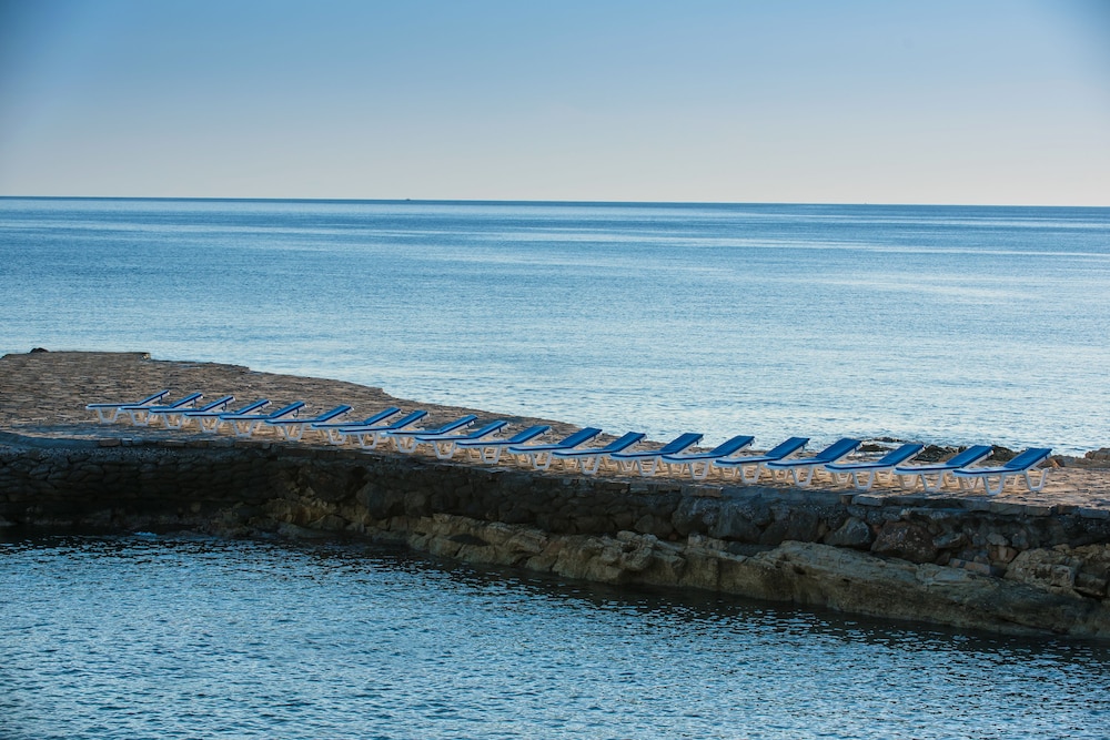 Silva Beach 38/46