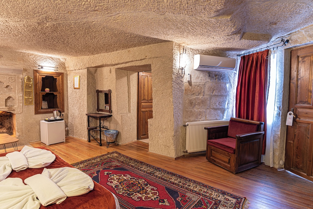 Dervish Cave House 21/50