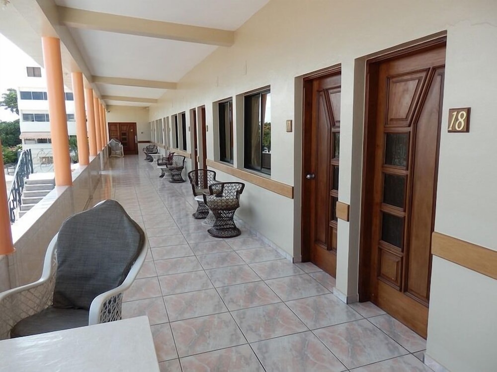 Hotel Garant & Suites 19/49
