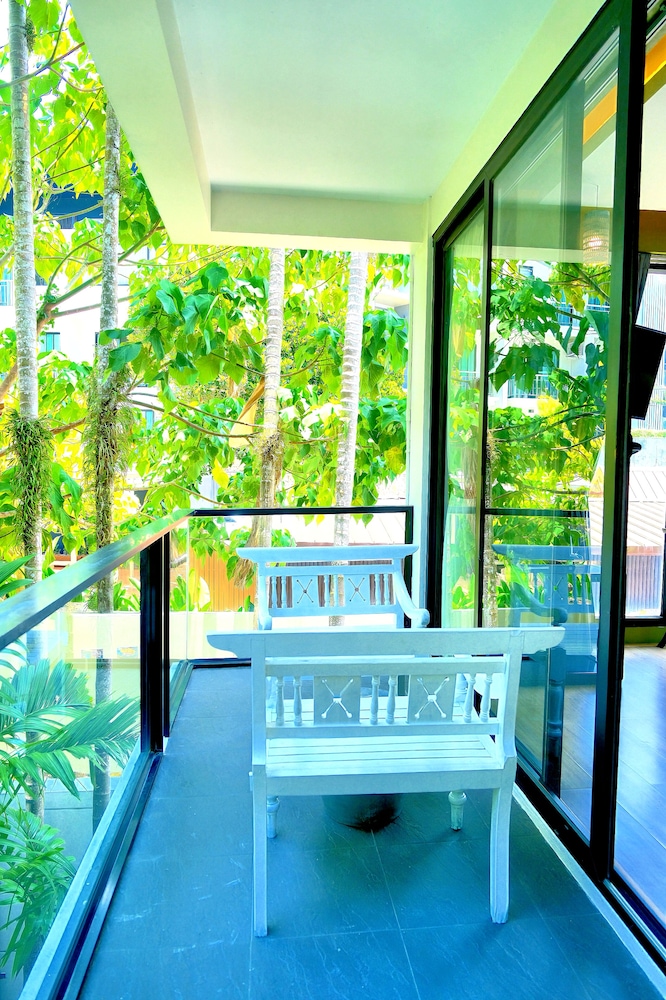Phuket Moonlit Patong Bay Hideaway Hotel 22/50