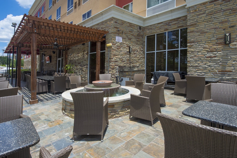 DoubleTree by Hilton Houston Westchase 34/39