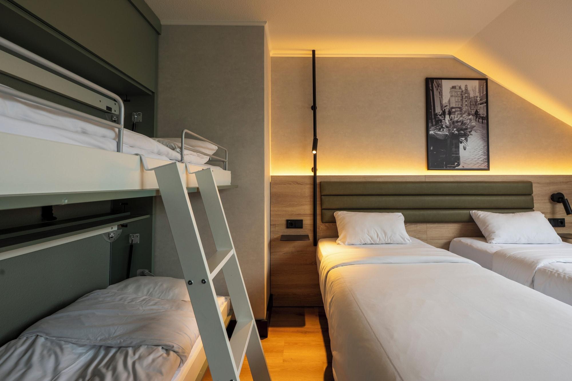 Standard, Multiple Beds