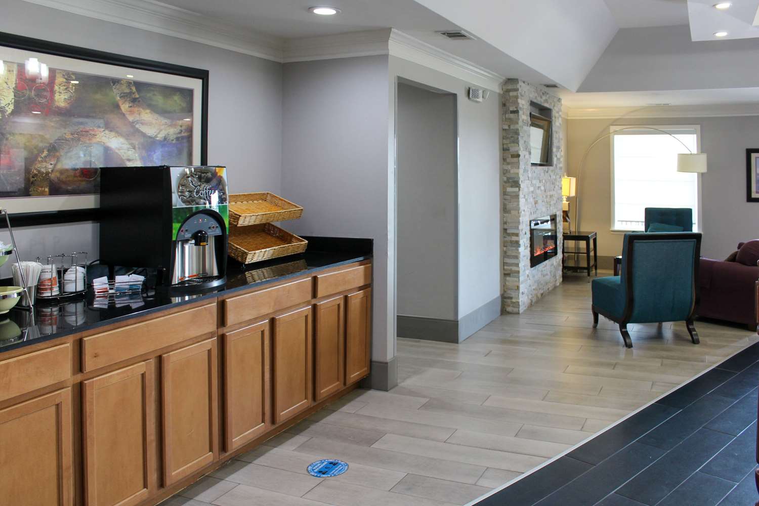 Quality Inn Crossville Near Cumberland Mountain State Park 13/47