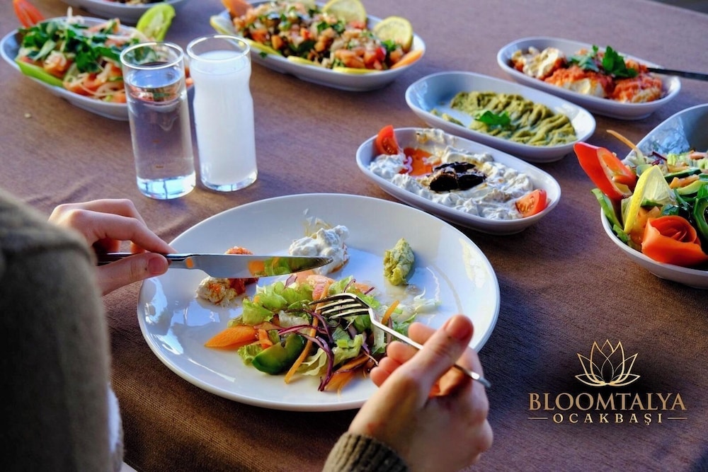 Bloomtalya Hotel 55/64