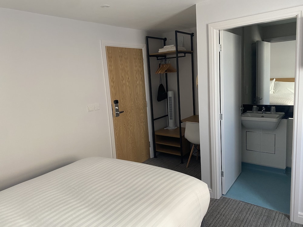 Lancaster Morecambe Bay Hotel by Belvilla 15/47
