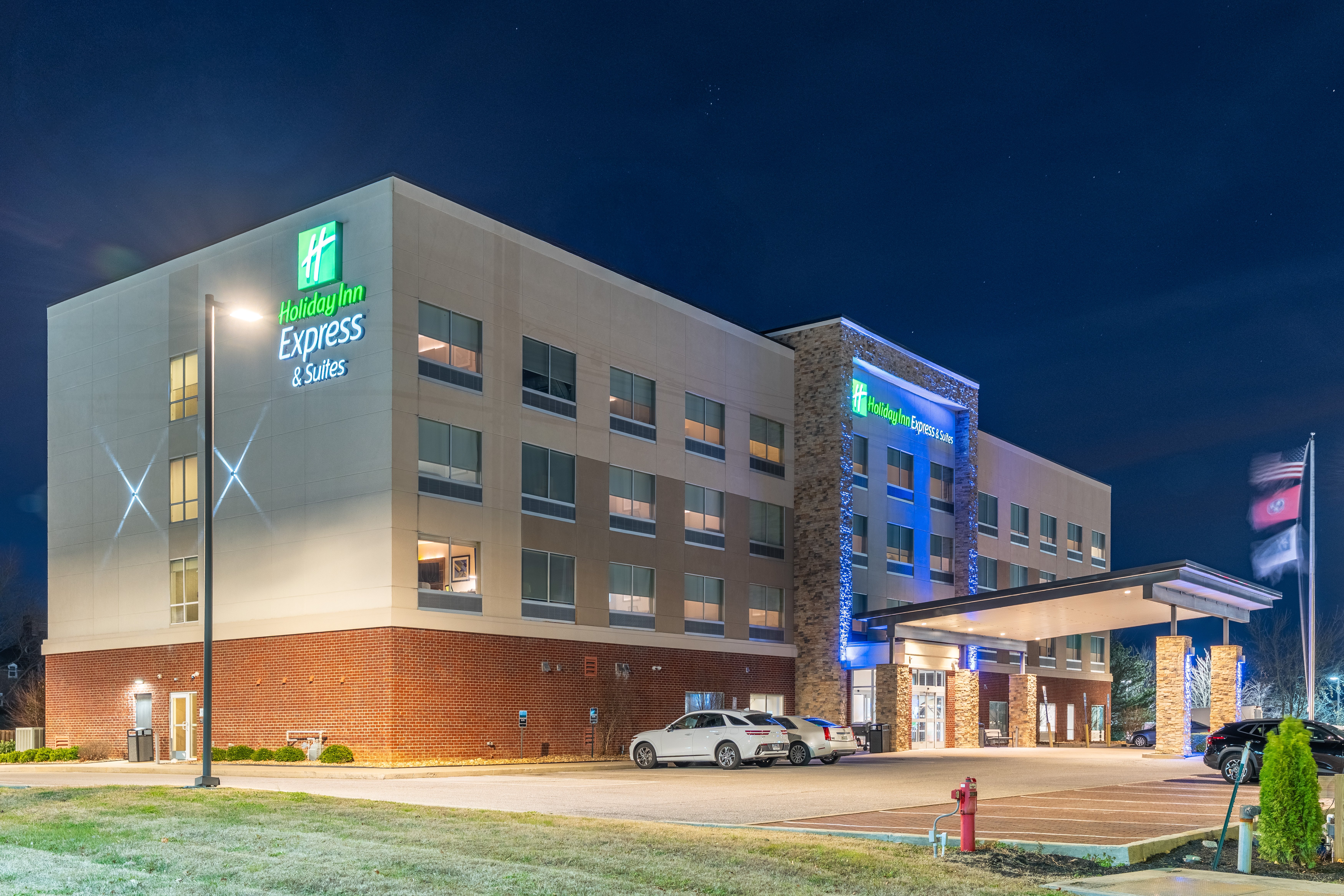 Holiday Inn Express Suites Nashville North Springfield 9/77