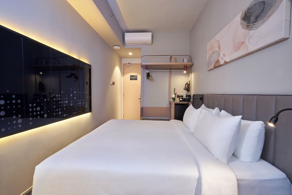 Sleeping Lion Suites 23/61