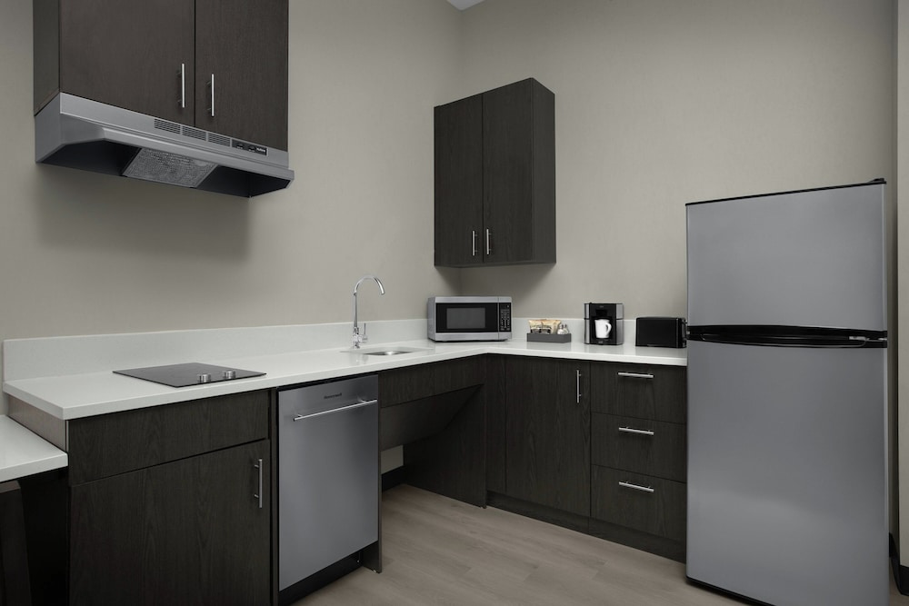 Residence Inn by Marriott Newark, DE 33/49