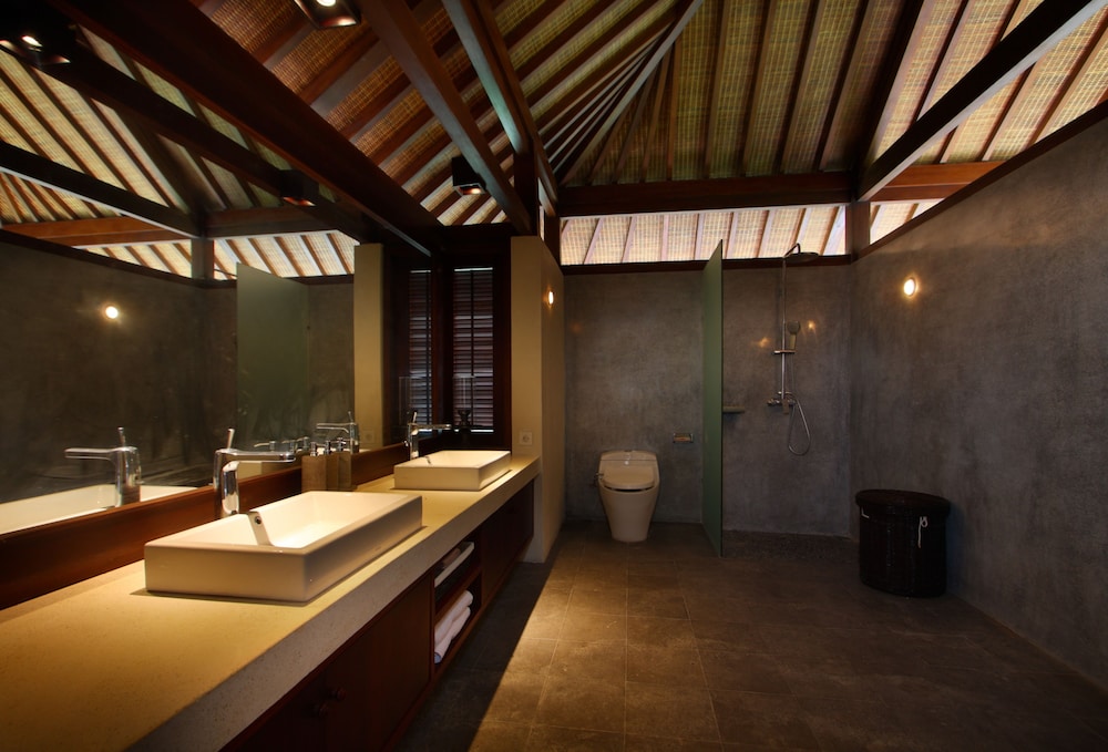 BeingSattvaa Luxury Ubud 50/50