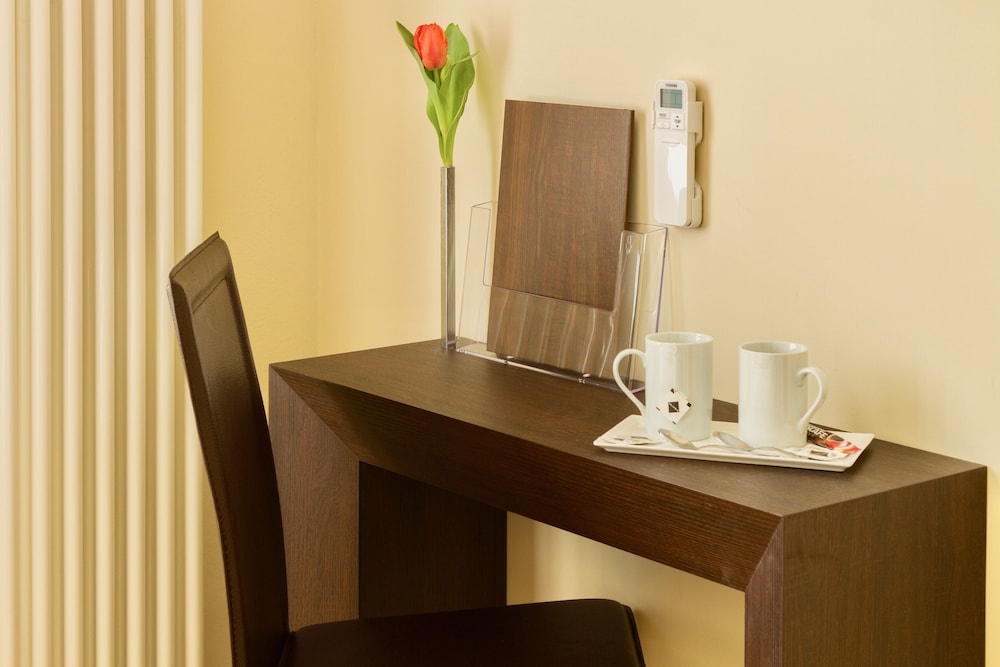 Aiello Rooms - San Babila 50/61