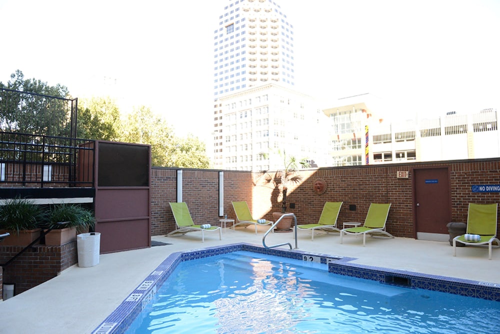 The Gunter Hotel 3/27