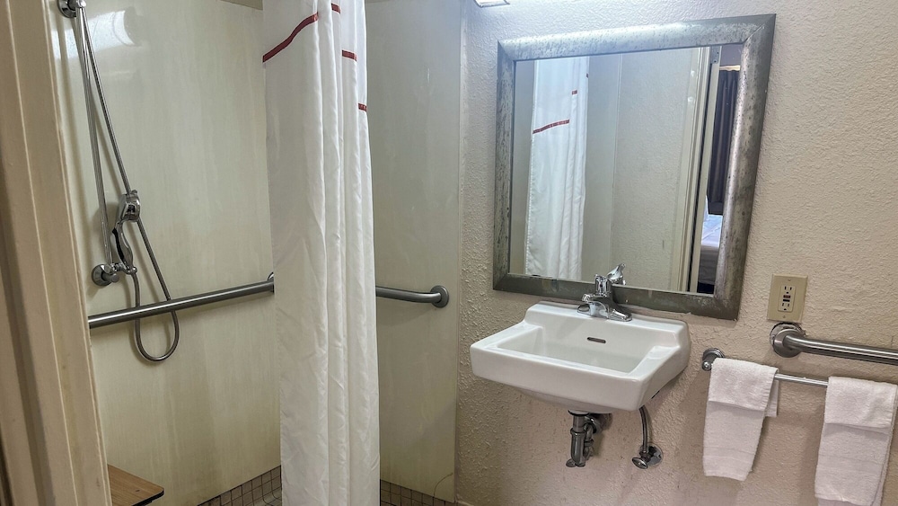 Motel 6 Atlanta Smyrna / Ballpark 51/60