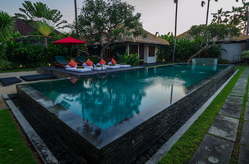 Imani Villas 37/46