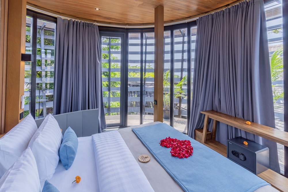 Roof Top, Grand, Loft, Cabana, King Bed, Sea View, Adult Only
