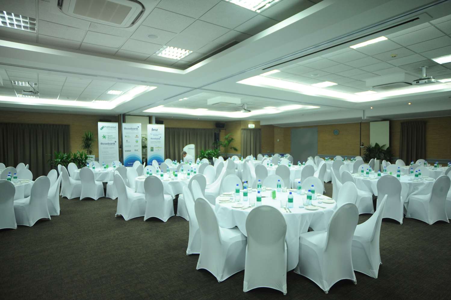 Quality Hotel Lincoln Green 37/42