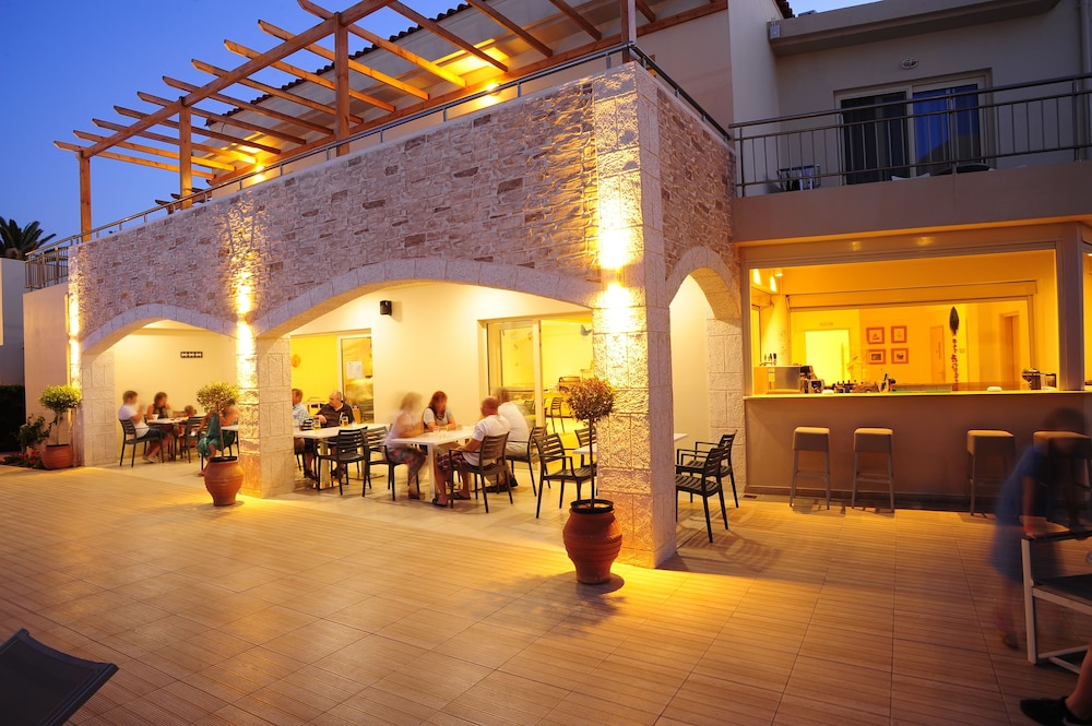 Maravel Star Art Hotel 6/67