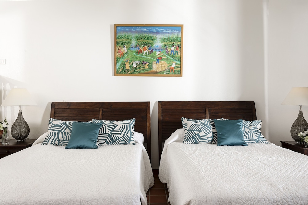 Esmeralda Resort 30/81