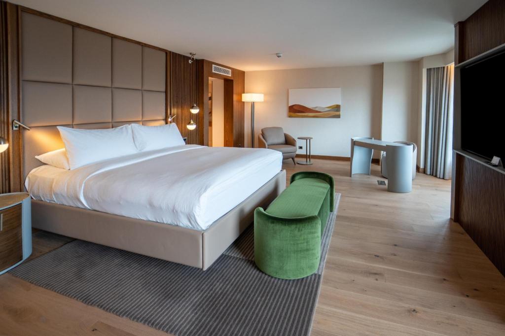 Imperial, Suite, Double Bed
