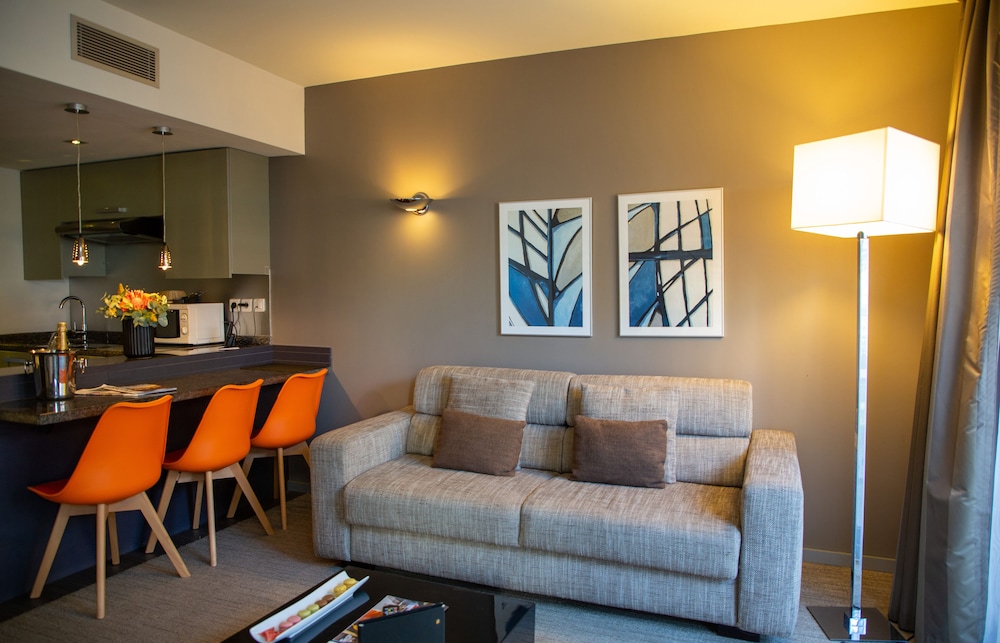 APPART HOTEL CLEMENT ADER 40/68