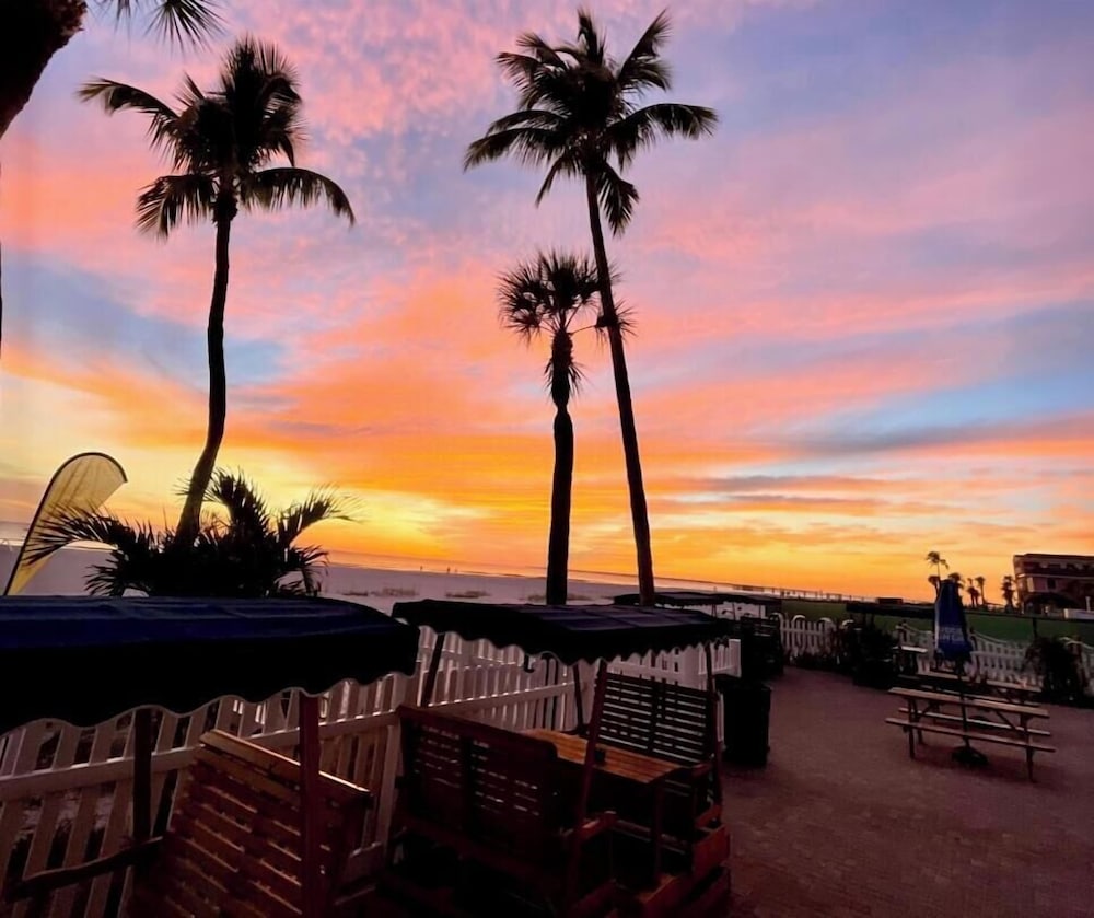 The Bay Inn at Lani Kai 42/48