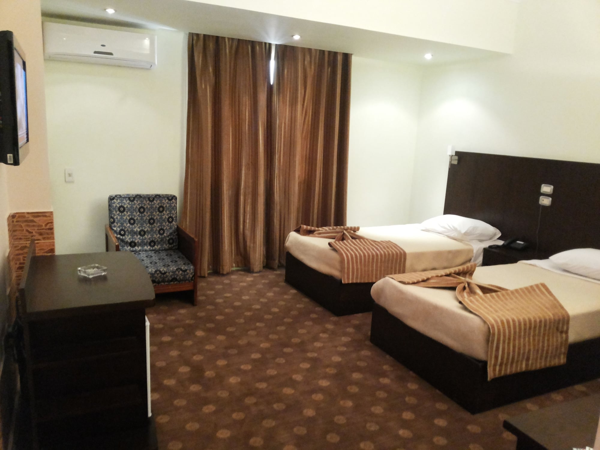 STANDARD, TWIN BEDS