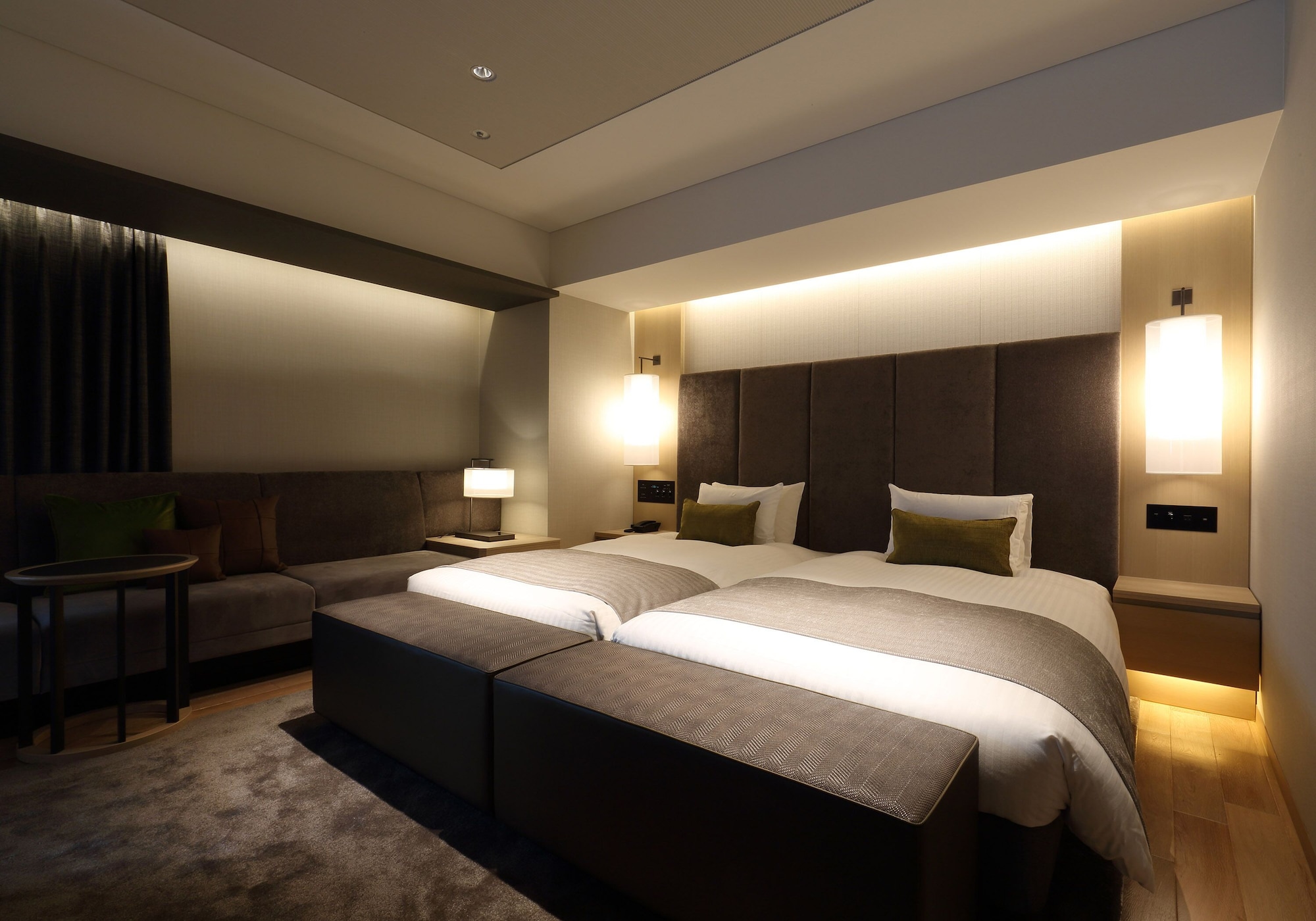 Semi Suite