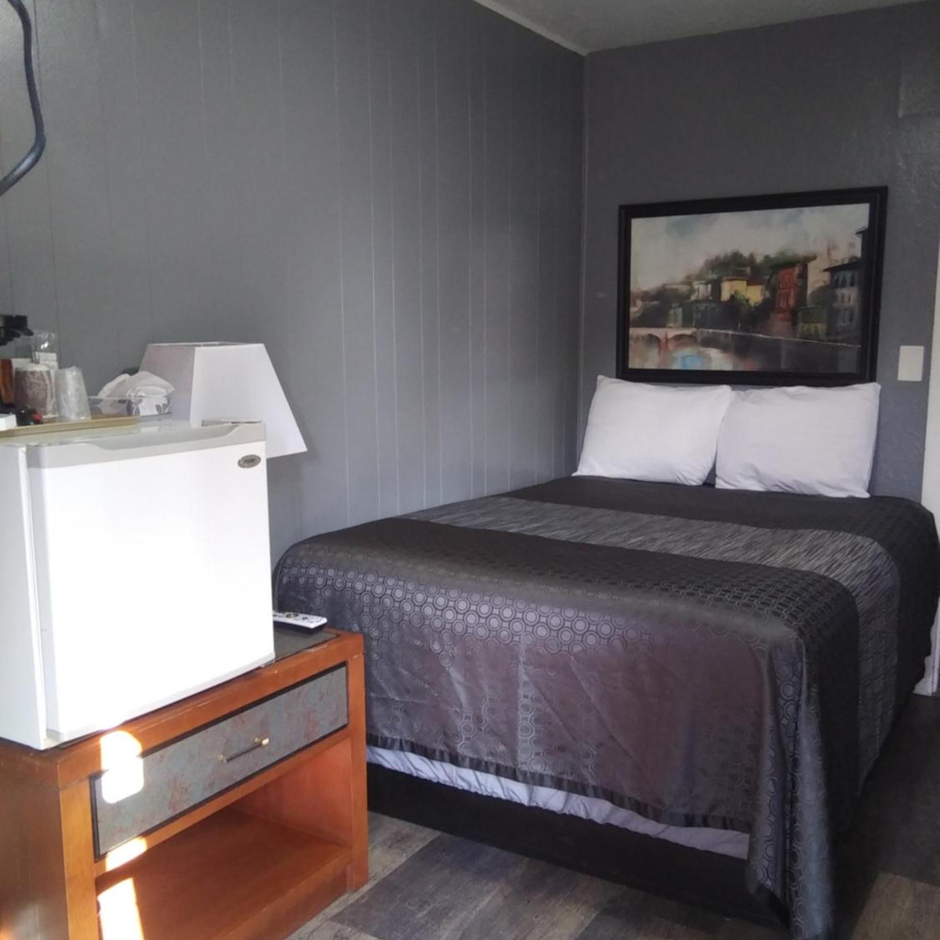 Modoc Inn 7/41
