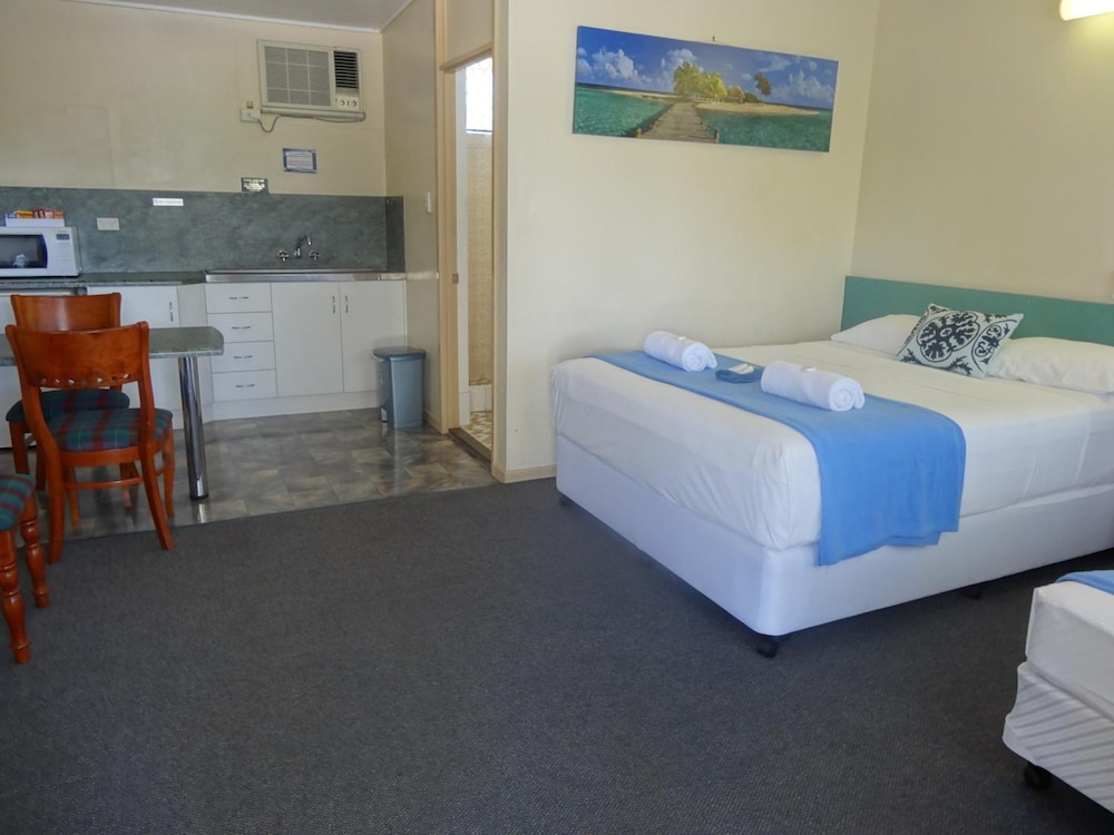 The Pearly Shell Motel 17/27