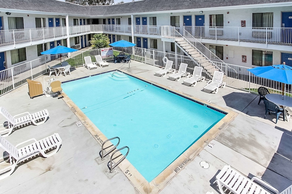 Motel6 Fremont, CA – North 49/58