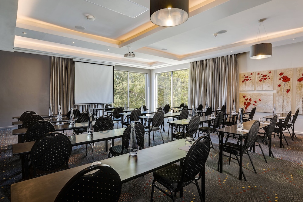 Protea Hotel by Marriott Cape Town Tyger Valley 35/45